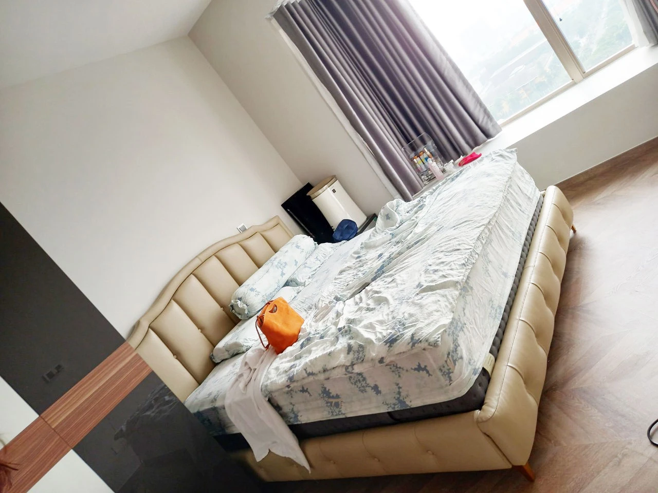 Hoàn thiện lắp đặt giường cho khách hàng anh Quang quận 7 HCM