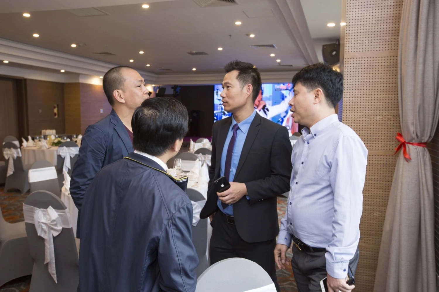 Viet Orient Hospitality meets with travel companies in Pistachio, Sapa