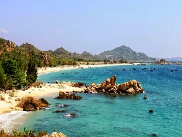 Villas near Ha Long Bay - Hot spots in Ha Long