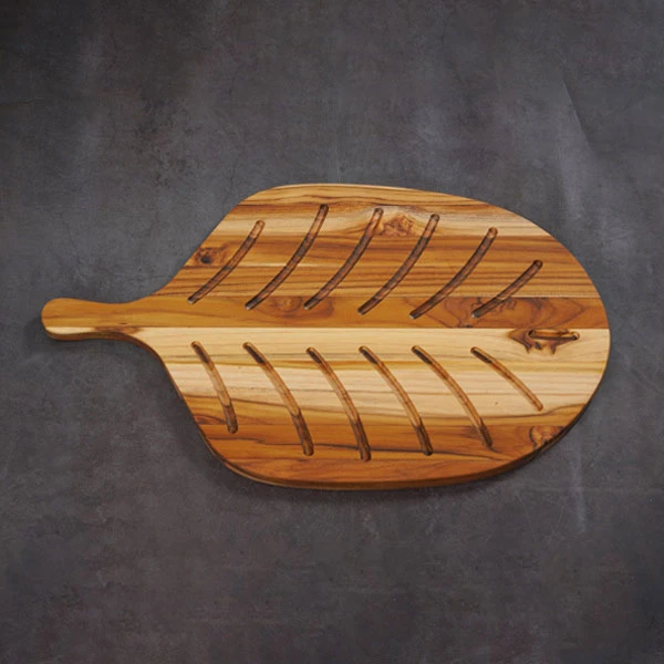 Thớt gỗ Teak hình chiếc lá 55x33x1,9 cm