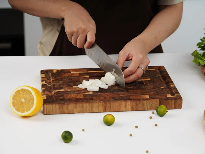 Thớt gỗ keo (Acacia) chữ nhật size 20x30x2,5cm